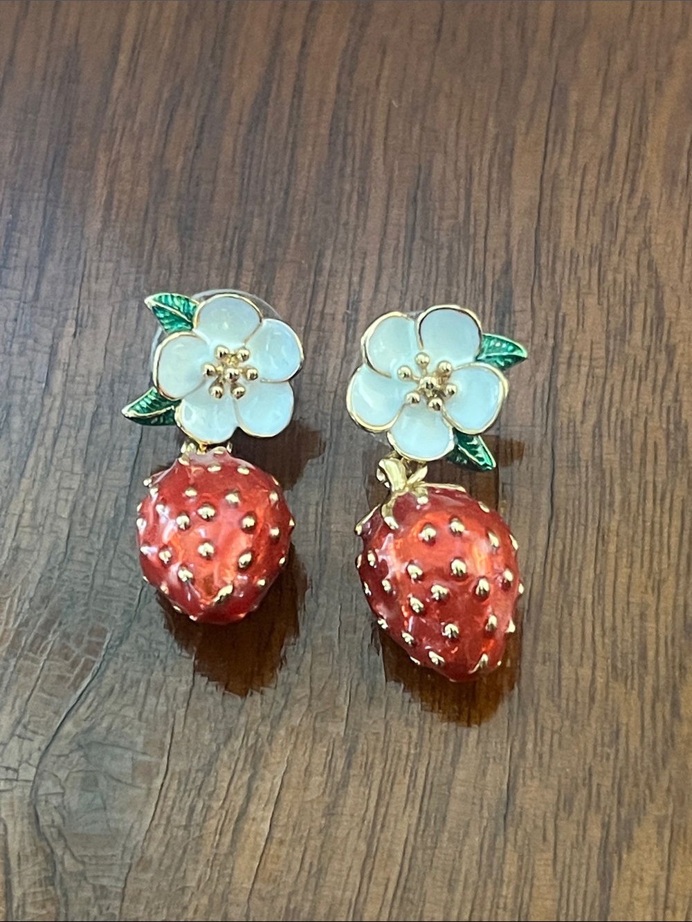 Kate Spade “Picnic Perfect” drop earrings